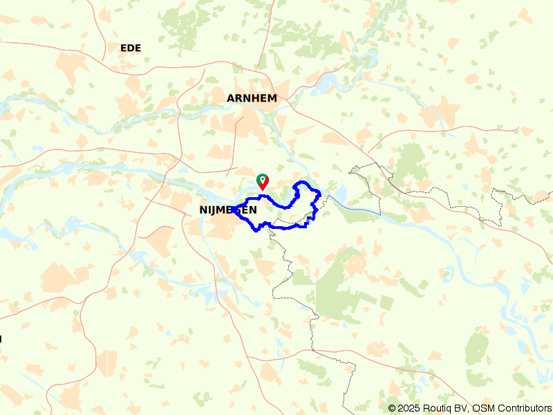 Fietsen door rivieren- en polderlandschap in Ooijpolder bij Nijmegen